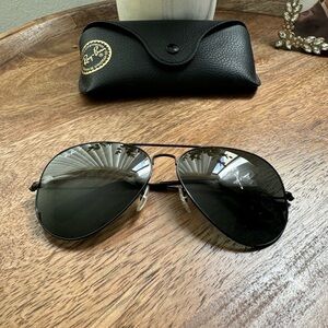 Ray-Ban polarized Aviator Sunglasses